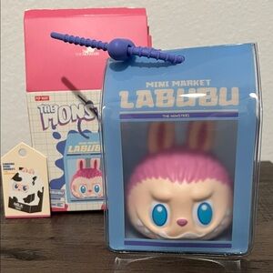 THE MONSTERS - Wacky Mart Series - Squishy Charm - Confirmed Milk